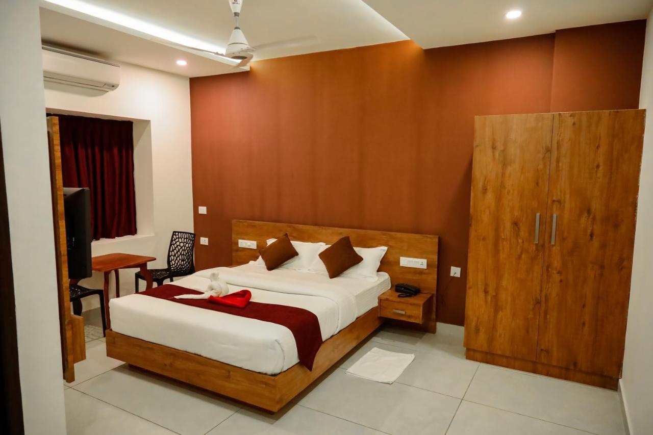 Hillfort Inn Султан Батери Екстериор снимка