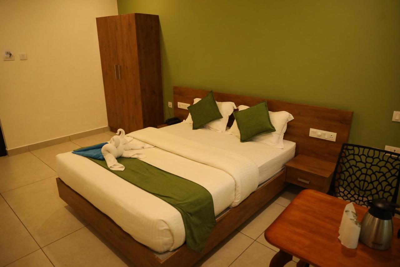 Hillfort Inn Султан Батери Екстериор снимка
