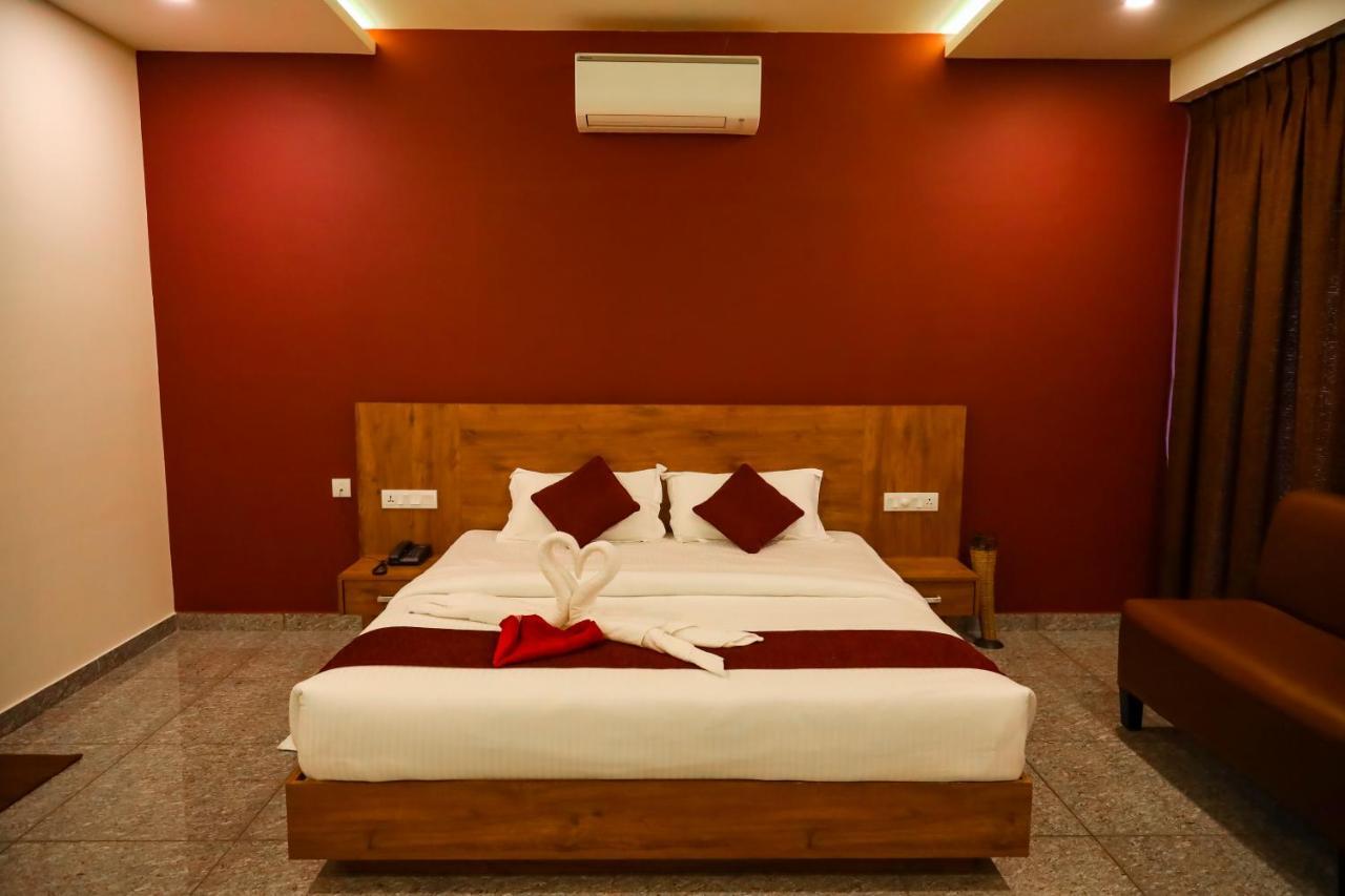 Hillfort Inn Султан Батери Екстериор снимка