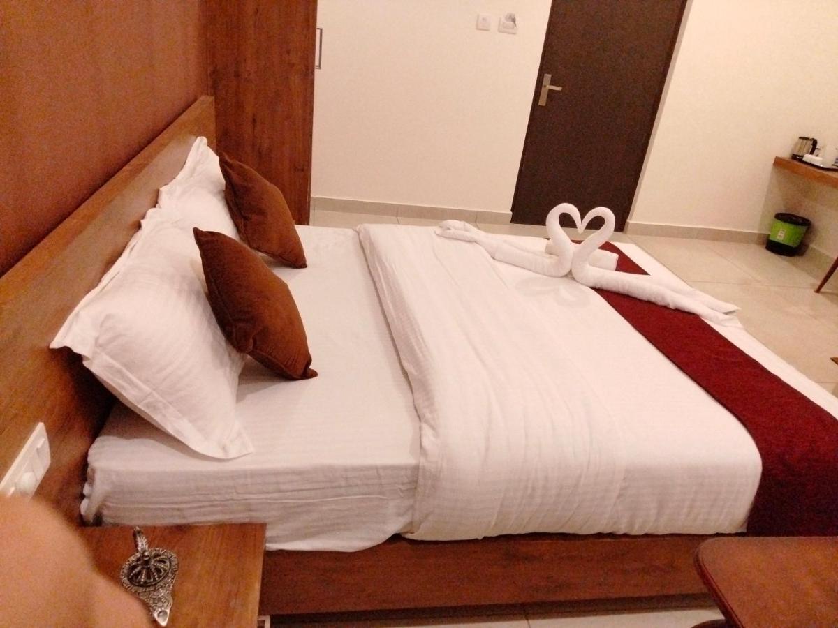 Hillfort Inn Султан Батери Екстериор снимка