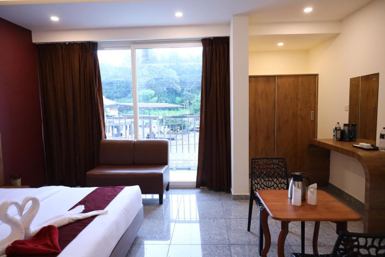 Hillfort Inn Султан Батери Екстериор снимка